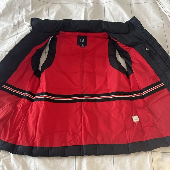 Gap Quilted Down Filled Puffer Vest with Zippered Fleece Lined Pockets sz S - Picture 3 of 6